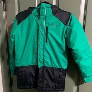 Boys Columbia Winter Coat! Size 10/12! Warm and comfortable! Green and Blue